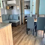 Mobil Avec Terrasse - Proche Plages Cap-ferret - 4-6 Pers 4 Etoiles Les Viviers *
