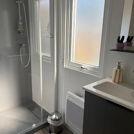 Кемпинг Mobil Avec Terrasse - Proche Plages Cap-ferret - 4-6 Pers 4 Etoiles Les Viviers