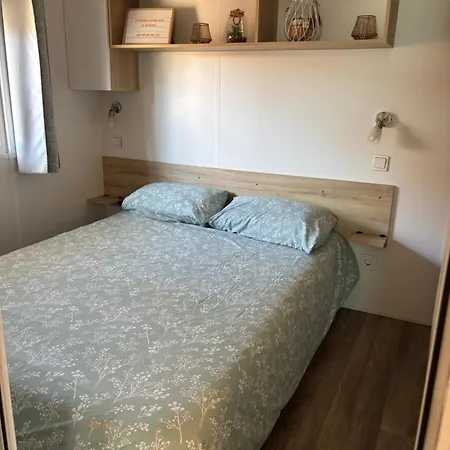 Mobil Avec Terrasse - Proche Plages Cap-ferret - 4-6 Pers 4 Etoiles Les Viviers Кемпинг *