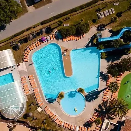 Parque de Campismo Mobil Avec Terrasse - Proche Plages Cap-ferret - 4-6 Pers 4 Etoiles Les Viviers Lège-Cap-Ferret