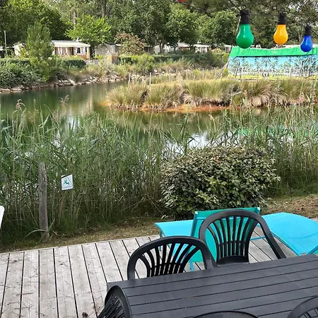 Parque de Campismo Mobil Avec Terrasse - Proche Plages Cap-ferret - 4-6 Pers 4 Etoiles Les Viviers