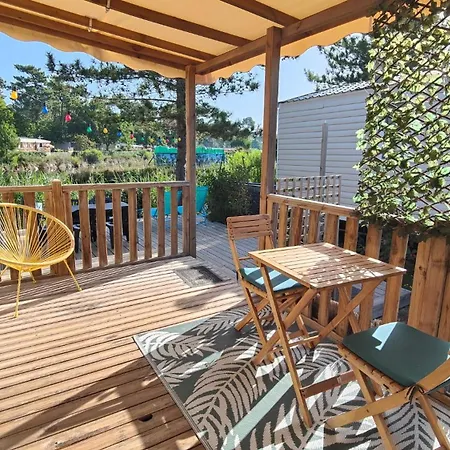 Parque de Campismo Mobil Avec Terrasse - Proche Plages Cap-ferret - 4-6 Pers 4 Etoiles Les Viviers Lège-Cap-Ferret