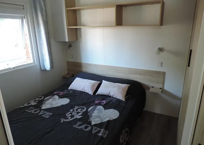 Campingplatz Mobil Home Avec Terrasse - Proche Plages Cap-Ferret - 4-6 Personnes Lège-Cap-Ferret