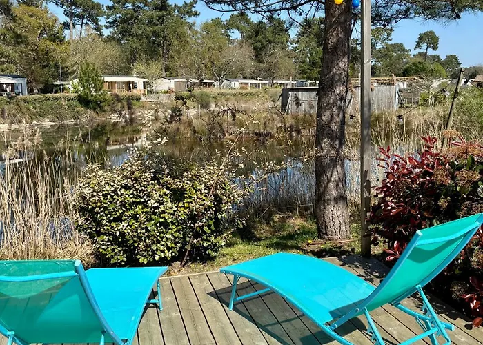 Camping Mobil Avec Terrasse - Proche Plages Cap-ferret - 4-6 Pers 4 étoiles Les Viviers